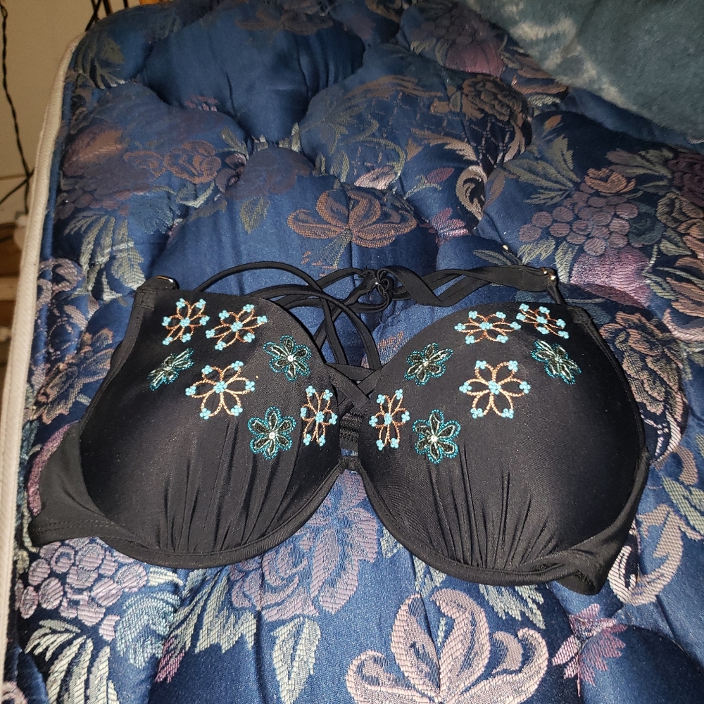 Bikini top